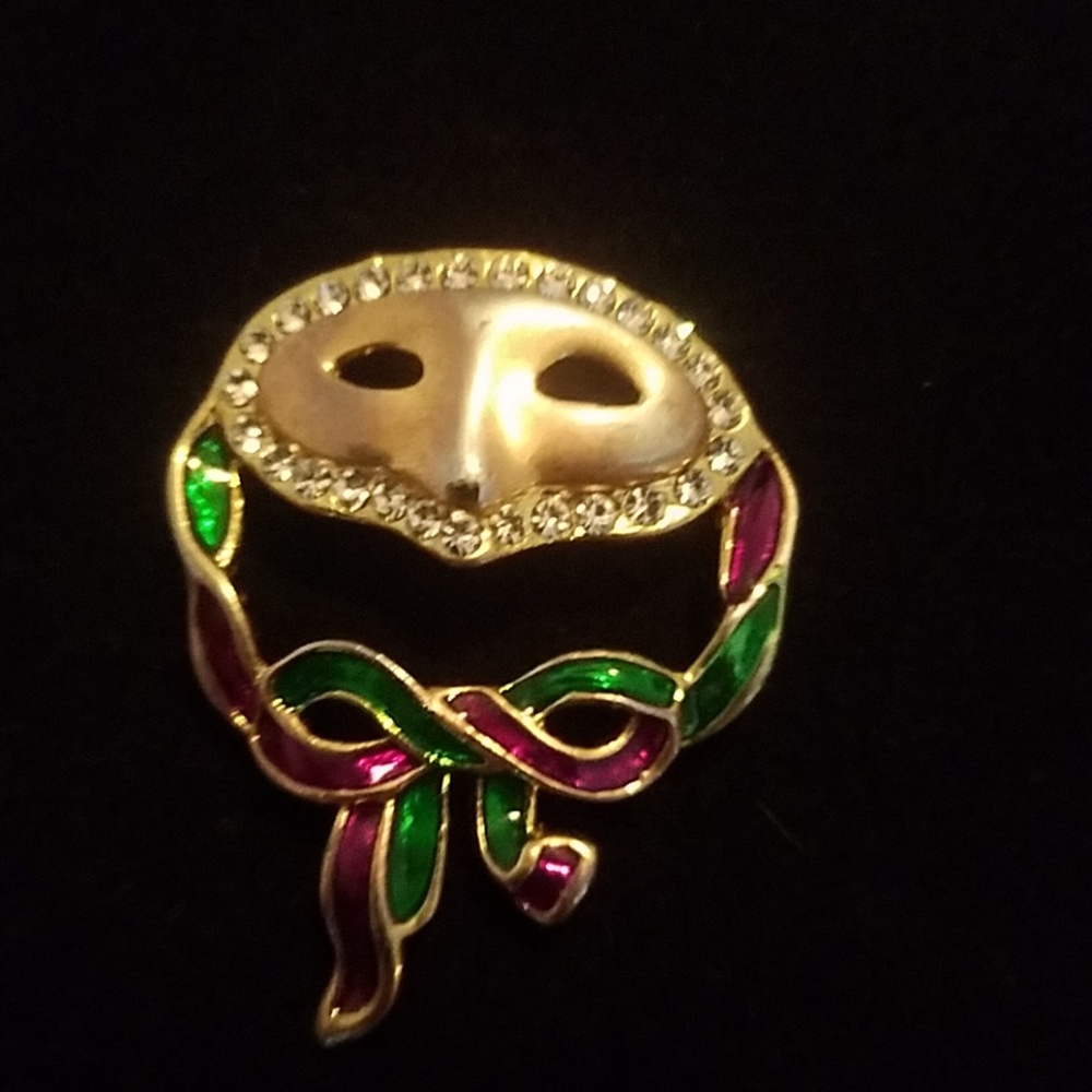 Mardi Gras pendant